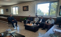 رئیس شبکه بهداشت و جمعی از پرسنل با کارکنان آموزش و پرورش به مناسبت روز معلم دیدار کردند